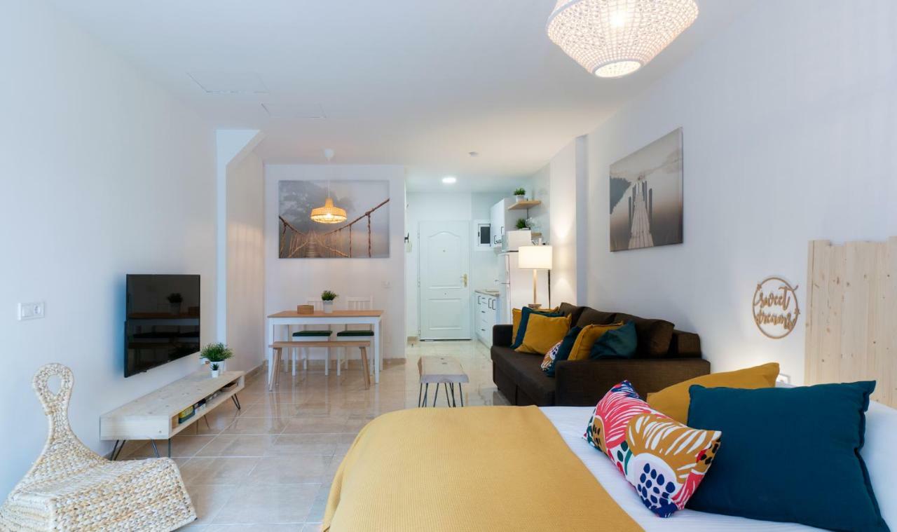 Minerva Suites By Kaarina Benalmadena Exterior photo